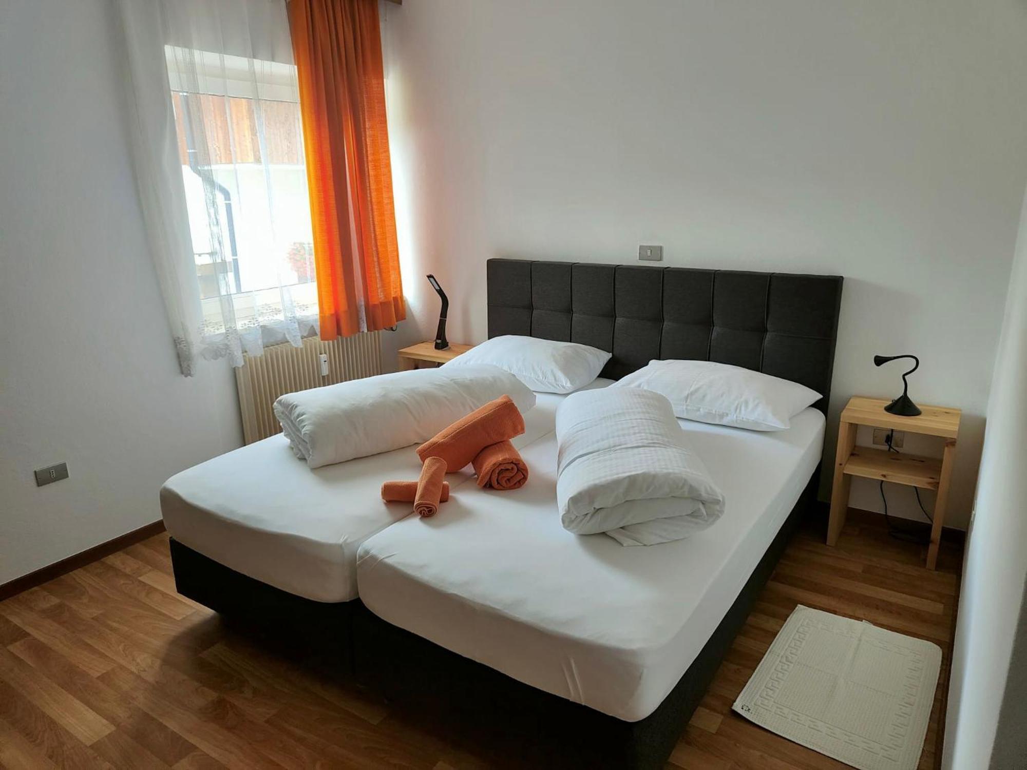 Apartments Drei Zinnen San Candido Habitación foto